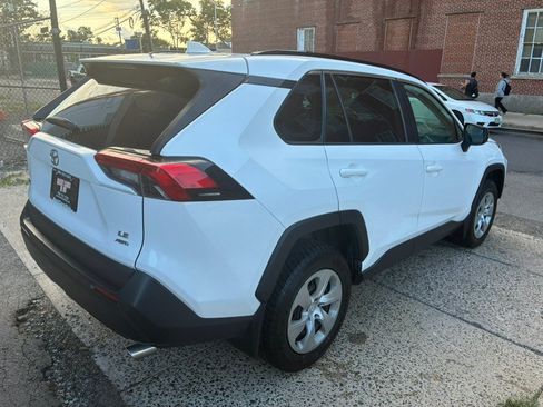 Used 2019 Toyota RAV4 LE w/ All Weather Liner Package AWD/4WD image 8
