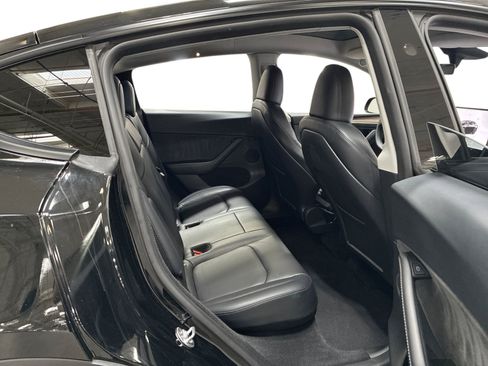 Certified 2023 Tesla Model Y Performance AWD/4WD image 11