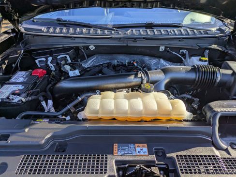 Certified 2025 Ford Expedition Active AWD/4WD image 40