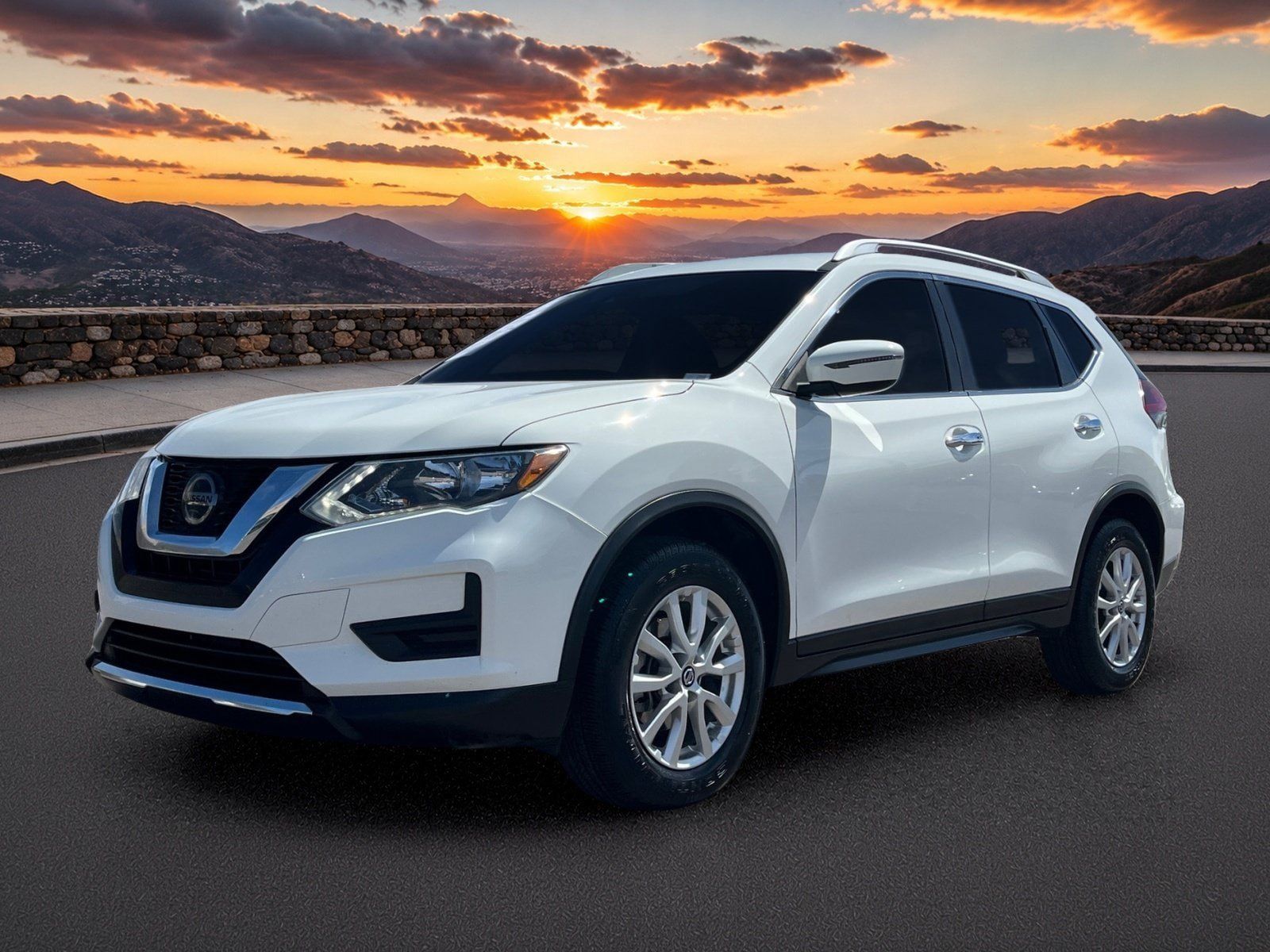 Used 2020 Nissan Rogue SV AWD/4WD image 2