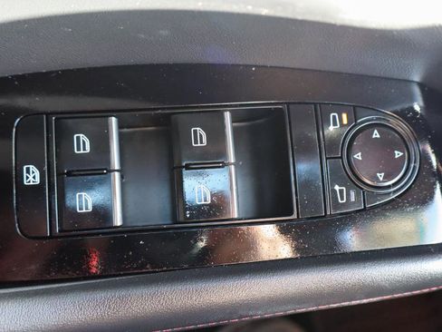 Used 2024 MAZDA MAZDA3 s image 21