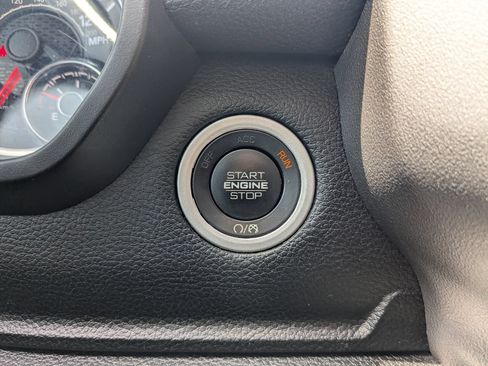 Used 2022 RAM 1500 Laramie w/ Sport Appearance Package AWD/4WD image 19