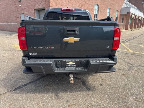 Used 2018 Chevrolet Colorado LT w/ LT Convenience Package AWD/4WD image 6