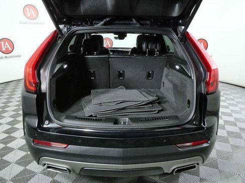 Used 2021 Cadillac XT4 Premium Luxury w/ Enhanced Visibility Package AWD/4WD image 10
