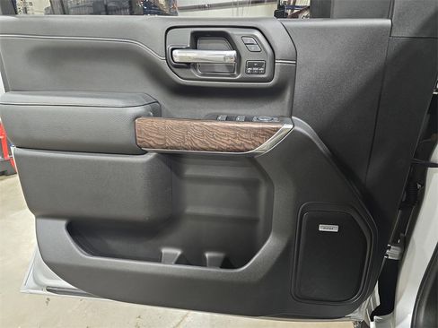 Used 2023 GMC Sierra 2500 Denali w/ Denali Ultimate Package image 27