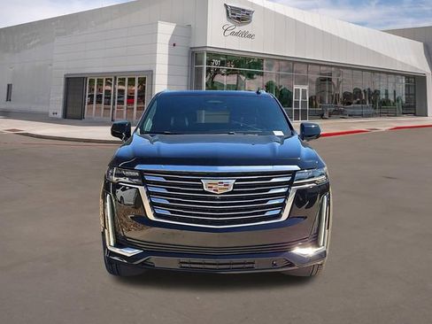 Used 2023 Cadillac Escalade Premium Luxury Platinum image 2