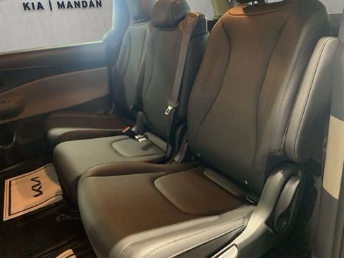 New 2026 Kia Carnival FWD image 14