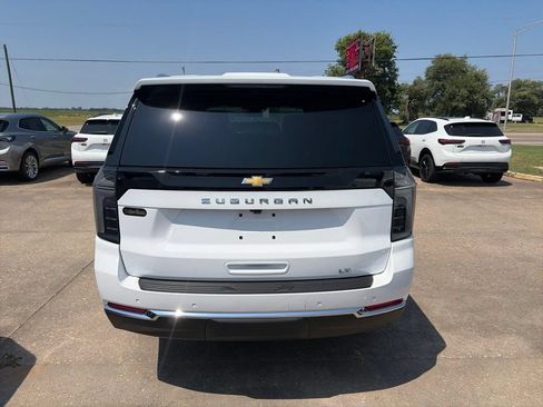 New 2026 Chevrolet Suburban LT w/ Comfort Package AWD/4WD image 5