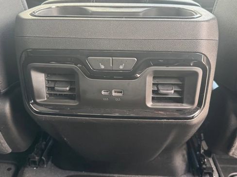 Used 2024 GMC Sierra 1500 AT4 w/ Technology Package AWD/4WD image 15