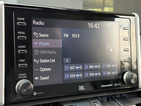 Used 2019 Toyota RAV4 XLE Premium w/ Advanced Technology Package AWD/4WD image 19