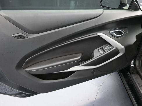 Used 2019 Chevrolet Camaro SS RWD image 18