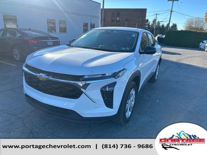 Used 2025 Chevrolet Trax LS w/ Driver Confidence Package