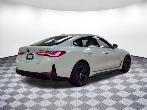 Used 2025 BMW i4 xDrive40i w/ Premium Package image 8