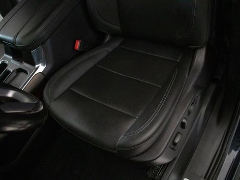 Used 2023 GMC Sierra 1500 SLT w/ SLT Premium Plus Package image 25