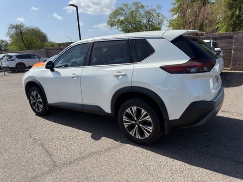 Used 2021 Nissan Rogue SV FWD image 7