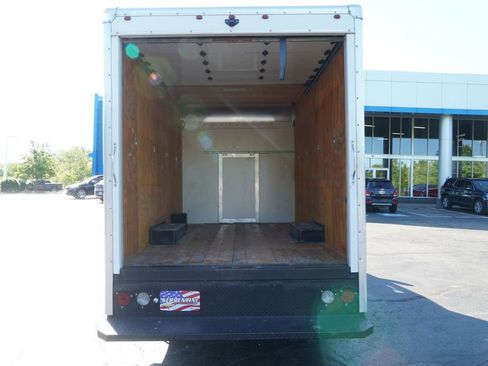 Used 2020 GMC Savana 3500 w/ Power Convenience Package RWD image 7