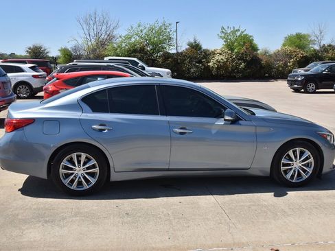 Used 2016 INFINITI Q50 3.0t Premium w/ Driver Assistance Package image 5