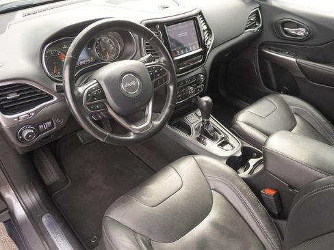 Used 2020 Jeep Cherokee Limited image 12