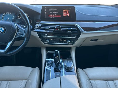 Used 2018 BMW 640i Gran Turismo xDrive 640i xDrive image 19