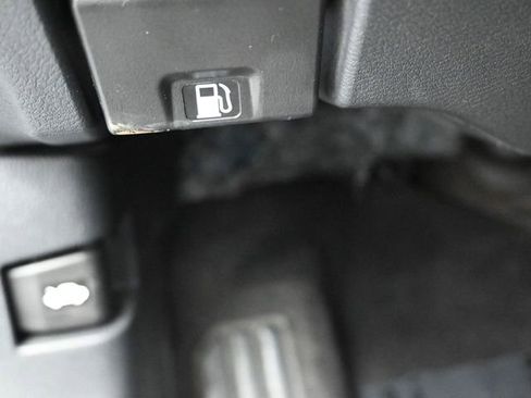 Used 2024 Nissan Altima 2.5 SV image 22