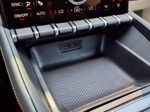 New 2026 GMC Terrain AT4 w/ Technology Package II AWD/4WD image 15