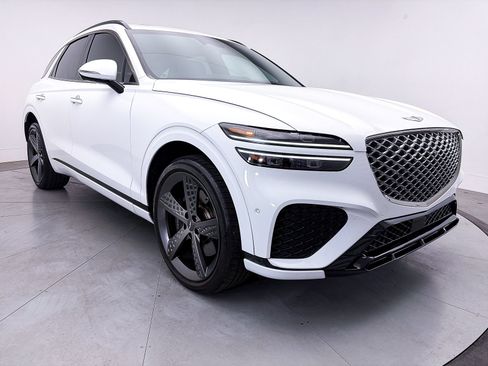 Used 2023 Genesis GV70 2.5T w/ Sport Prestige Package AWD/4WD image 13