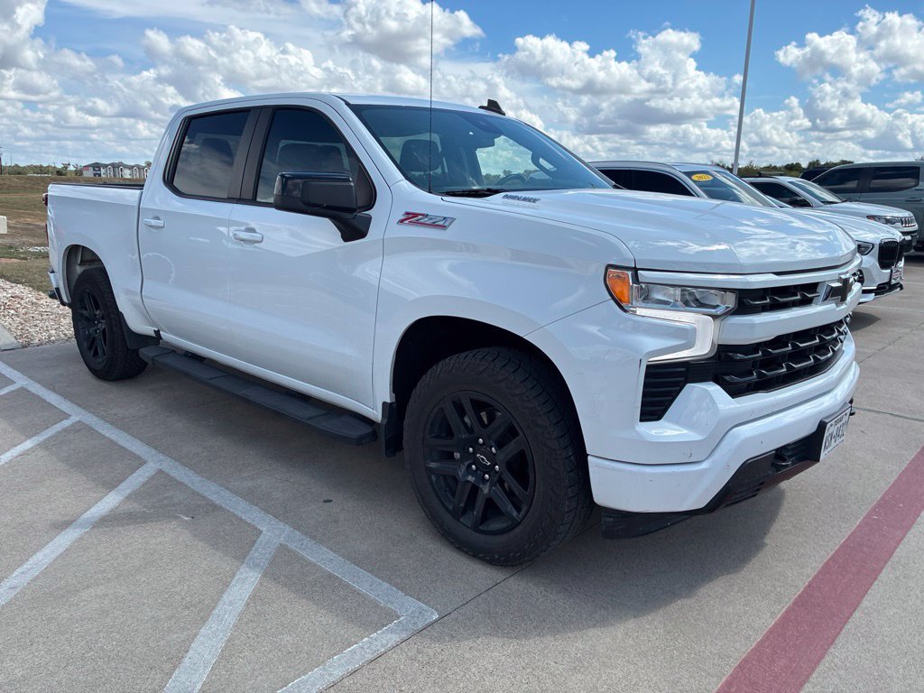Used 2023 Chevrolet Silverado 1500 RST w/ Z71 Off-Road Package AWD/4WD image 1