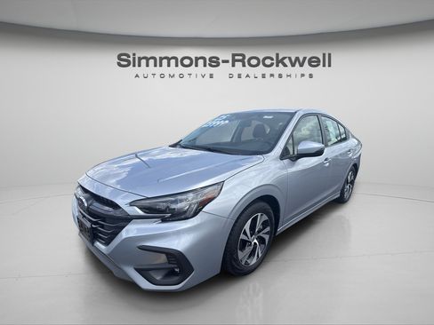 Used 2025 Subaru Legacy Premium AWD/4WD image 1
