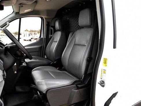 Used 2019 Ford Transit 250 130 Low Roof image 30