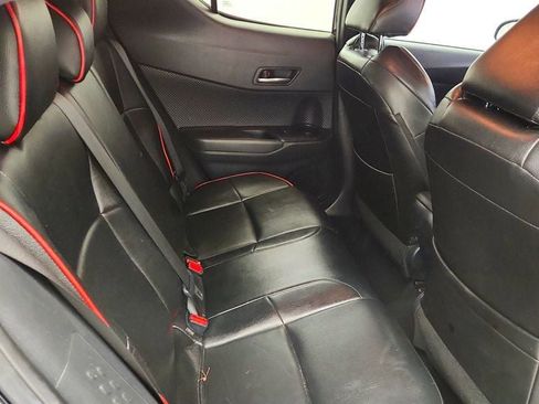 Used 2018 Toyota C-HR XLE FWD image 21