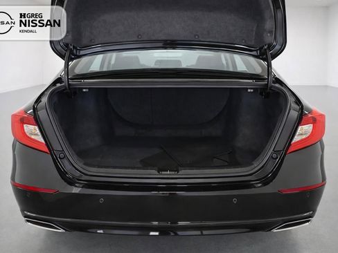 Used 2021 Honda Accord Touring image 13