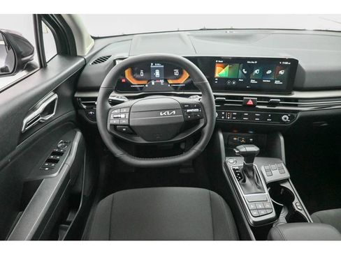 New 2026 Kia Sportage LX image 13