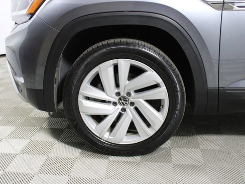 Used 2021 Volkswagen Atlas Cross Sport SE w/ Panoramic Sunroof Package image 47