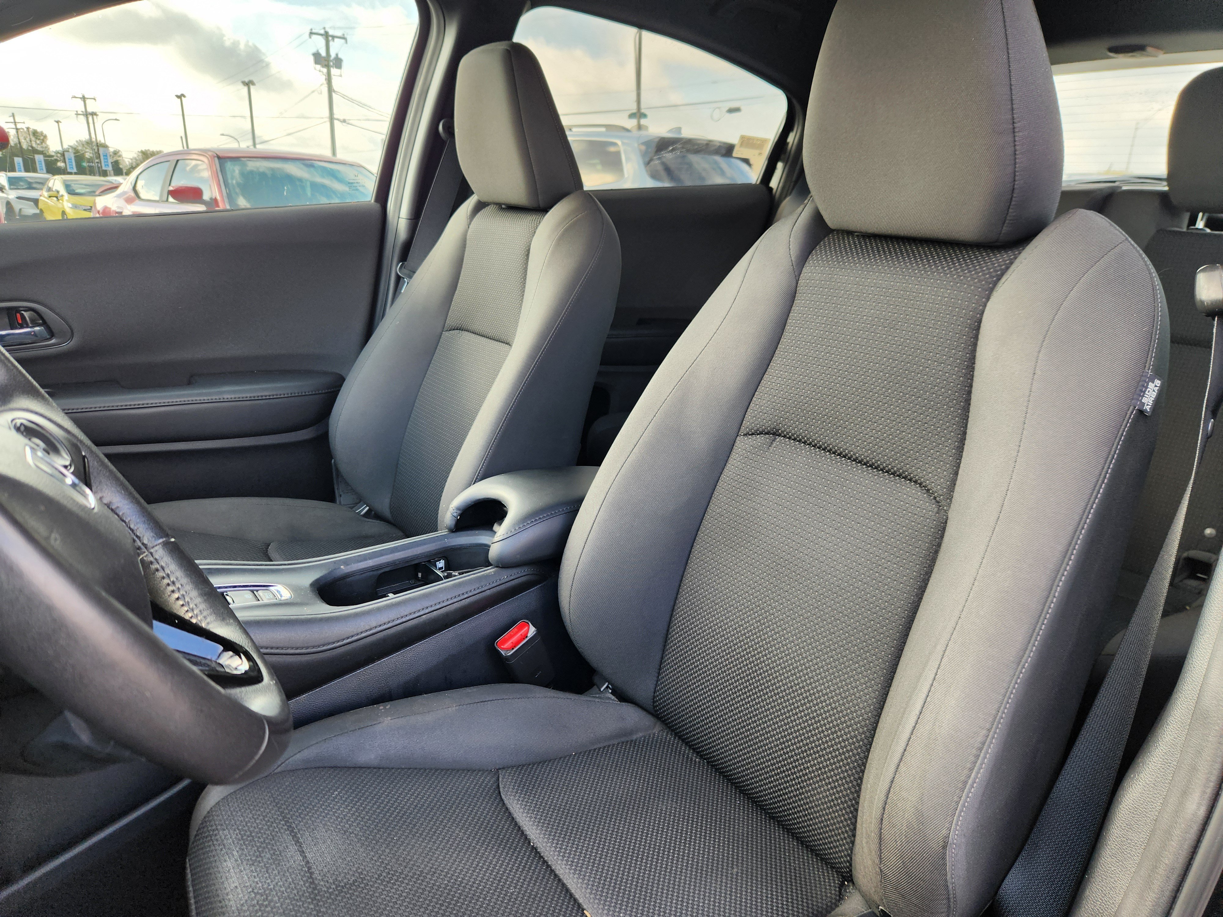 Used 2020 Honda HR-V Sport image 8