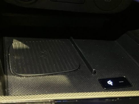 Used 2025 Hyundai Elantra Sport image 14