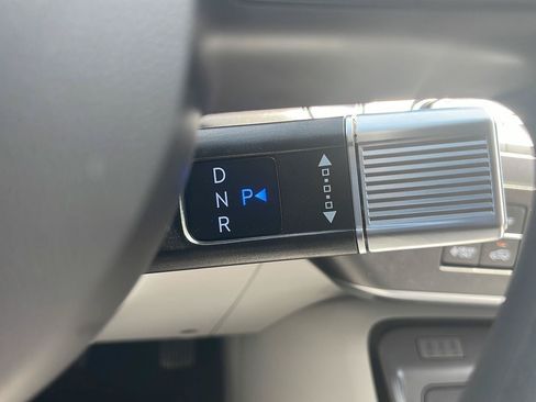 Used 2024 Hyundai Kona SE FWD image 26