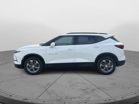 Used 2023 Chevrolet Blazer LT w/ Convenience Package AWD/4WD image 3