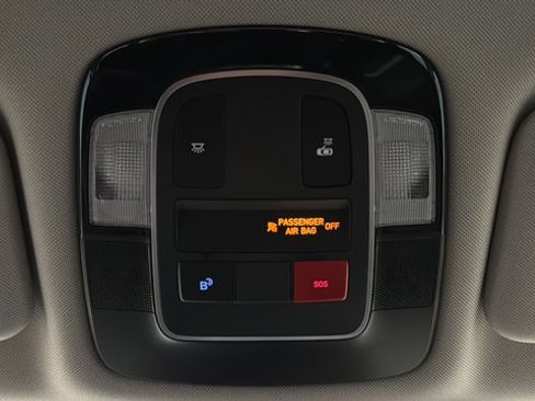 Used 2025 Hyundai Sonata SEL FWD image 30