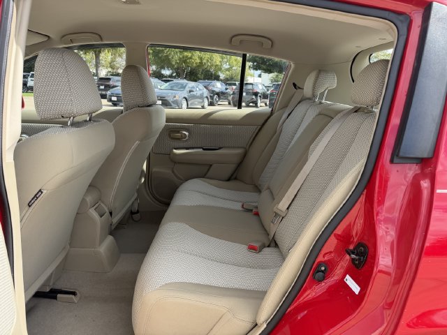 Used 2007 Nissan Versa Hatchback w/ Convenience Pkg FWD image 24