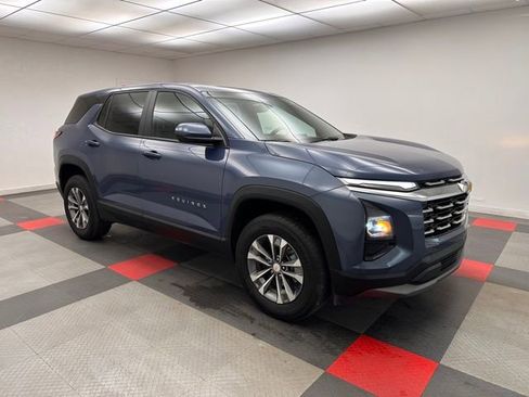 Used 2025 Chevrolet Equinox LT image 1