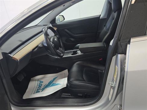 Used 2018 Tesla Model 3 Long Range image 7