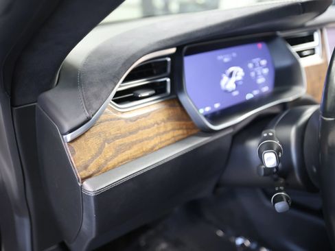 Used 2017 Tesla Model S 90D AWD/4WD image 30