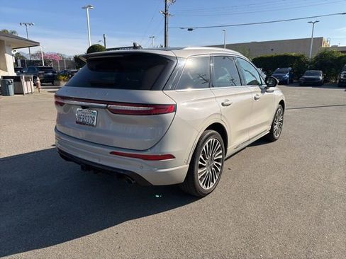 Used 2022 Lincoln Corsair Grand Touring w/ Towing Package image 7