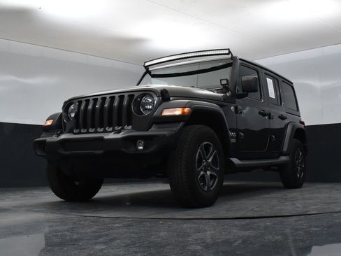 Used 2018 Jeep Wrangler Unlimited Sport S image 37