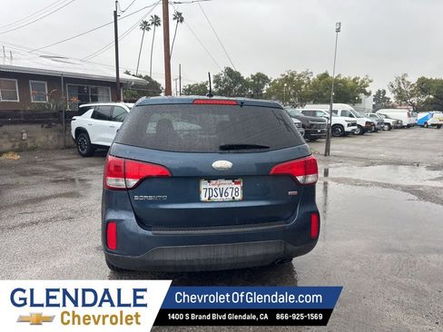 Used 2014 Kia Sorento LX image 6