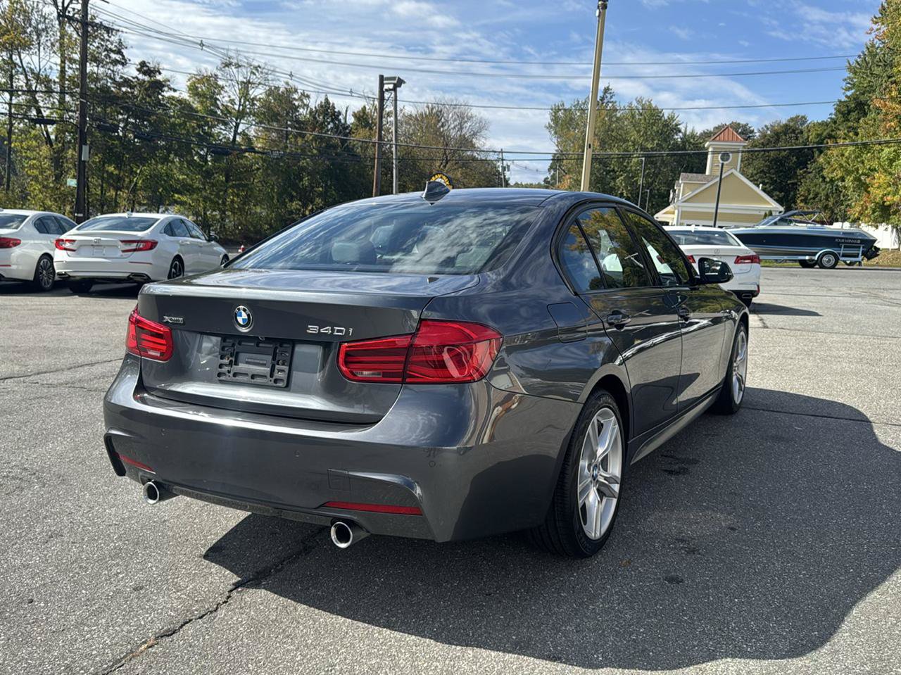 Used 2017 BMW 340i xDrive Sedan AWD/4WD image 9