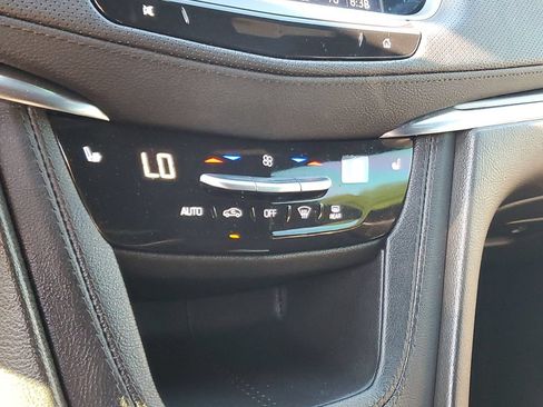 Used 2023 Cadillac XT5 Luxury FWD image 22
