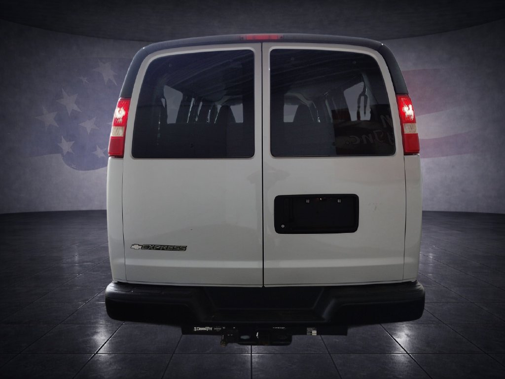 Used 2020 Chevrolet Express 3500 LS RWD image 4