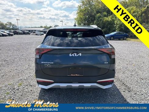 Used 2023 Kia Sportage EX image 4