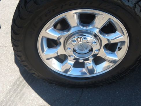 Used 2015 Ford F250 Lariat w/ Lariat Interior Package AWD/4WD image 16
